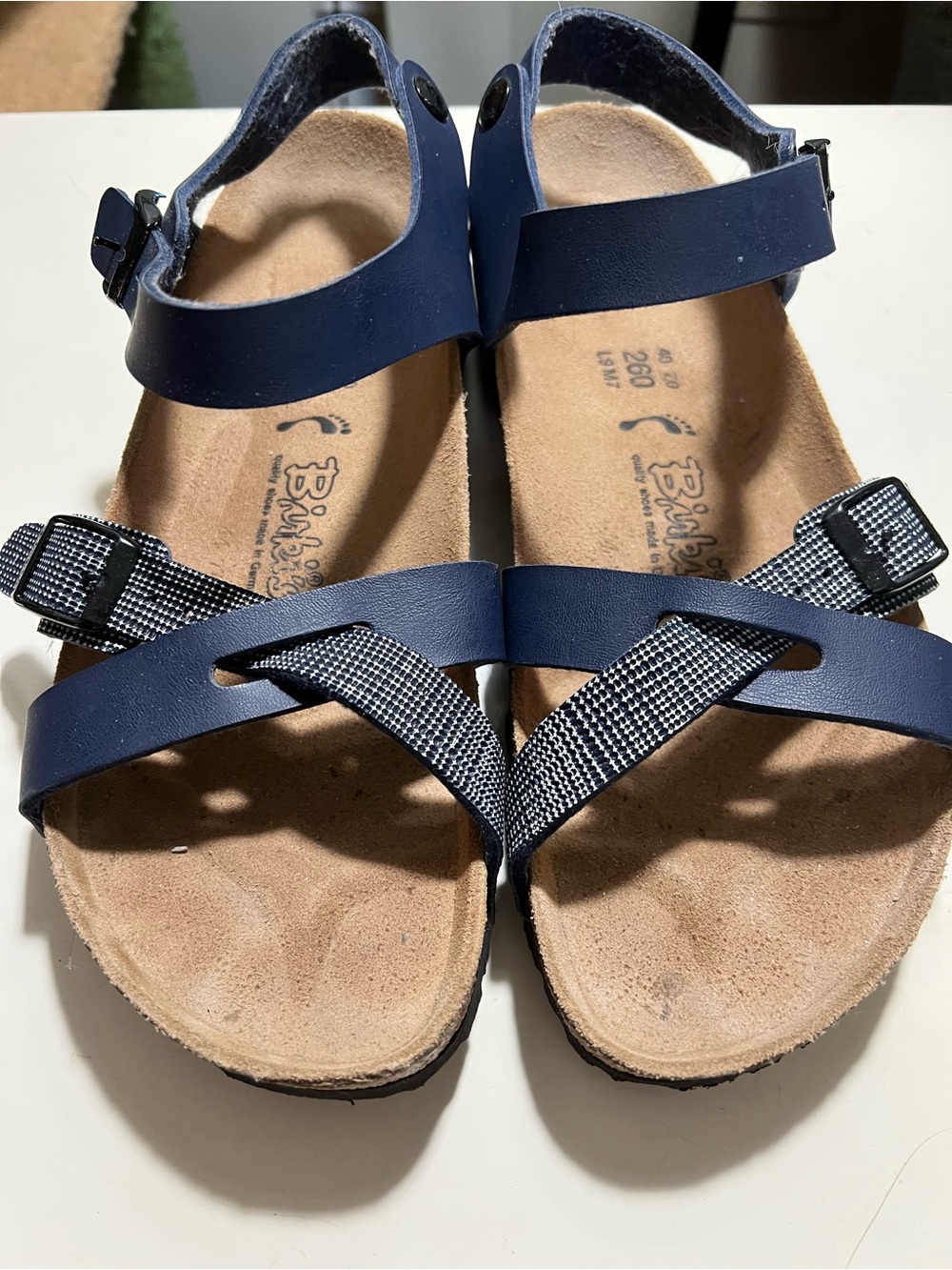 Birki’s by Birkenstock Lillie strap sandal. Navy and plaid straps. Size 40